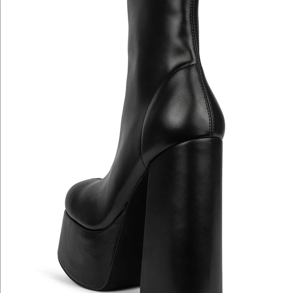 Looking for these boots ISO